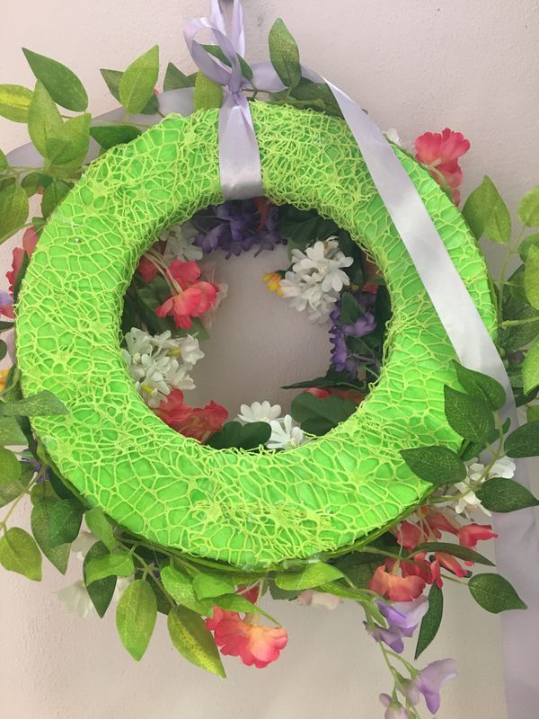 Ghirlanda Primaverile Fatta a Mano (30cm)